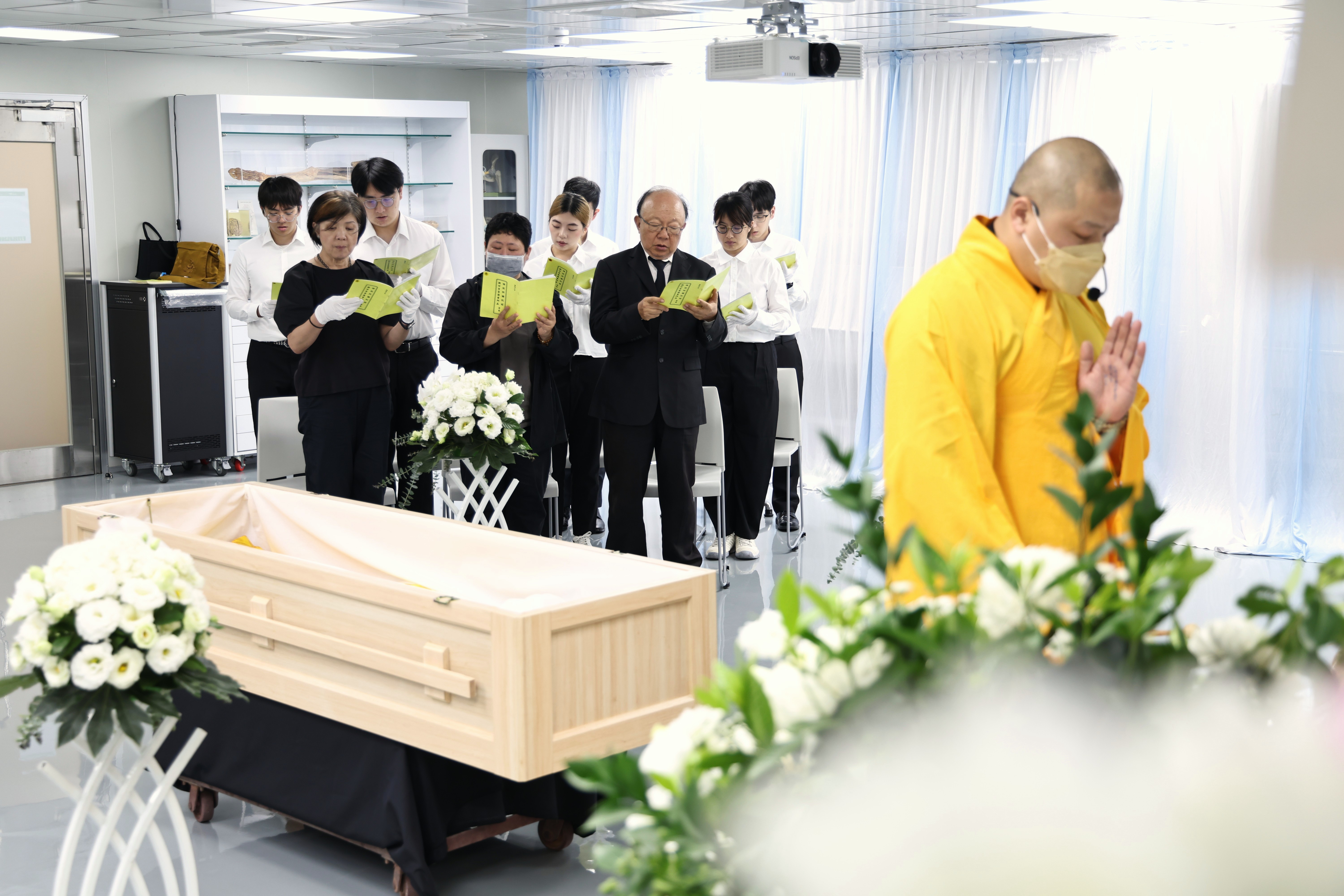 114學年度大體老師入殮火化 佛教儀式